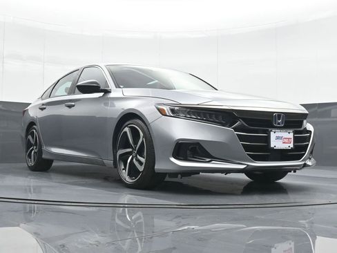 Used 2022 Honda Accord Sport image 25