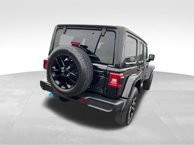 Used 2024 Jeep Wrangler Unlimited Sahara w/ Technology Group AWD/4WD image 5