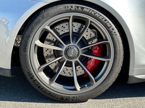 Used 2015 Porsche 911 GT3 image 39