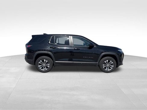 Used 2025 Chevrolet Equinox LT image 12