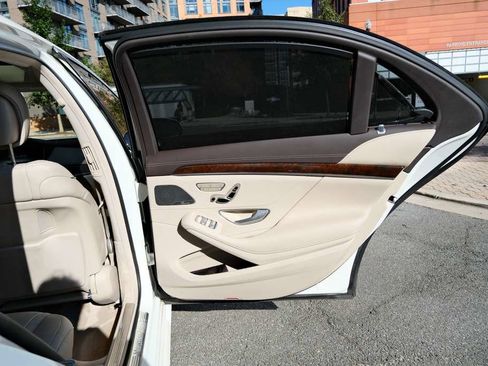 Used 2015 Mercedes-Benz S 550 Sedan image 28