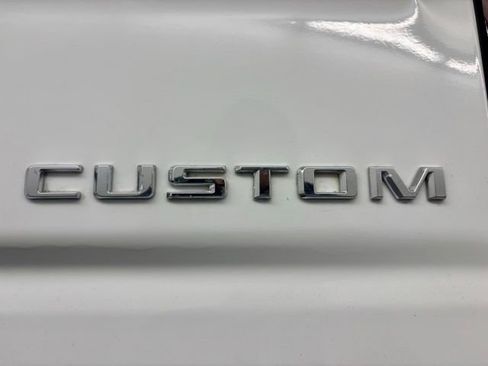 Used 2023 Chevrolet Silverado 1500 Custom image 11