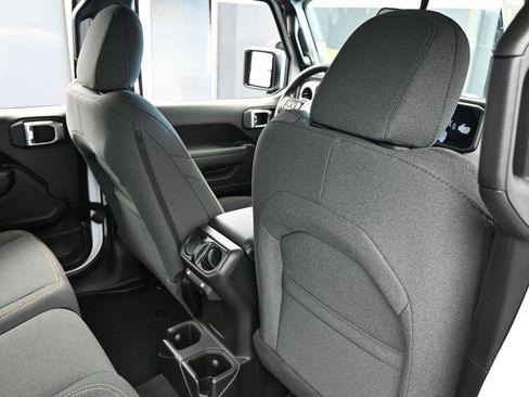 New 2026 Jeep Gladiator Sport image 37