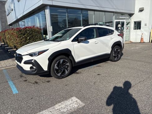 Certified 2025 Subaru Crosstrek 2.5i Limited w/ Crosstrek Mirror Package image 10