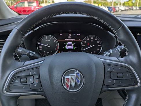 Used 2023 Buick Envision Avenir image 33