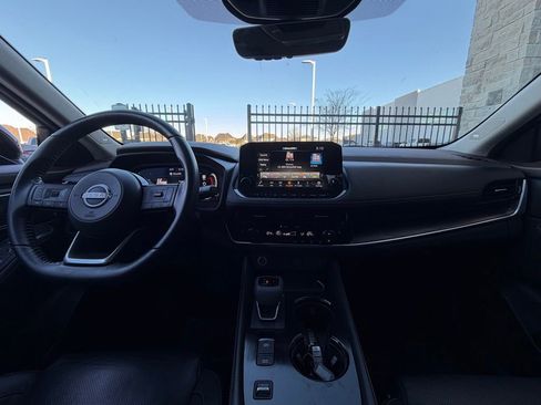 Used 2022 Nissan Rogue Platinum w/ Head-Up Display Package image 24