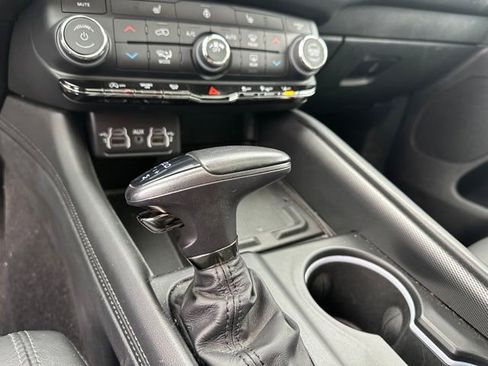 Used 2022 Dodge Durango GT AWD/4WD image 22