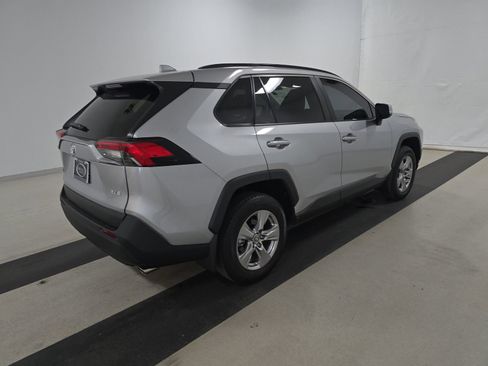 Used 2025 Toyota RAV4 XLE w/ Convenience Package FWD image 5