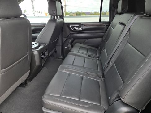 Used 2023 Chevrolet Suburban LT AWD/4WD image 28