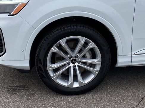 Used 2025 Audi Q7 2.0T Premium Plus w/ Premium Plus Package image 9