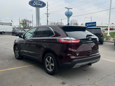 Used 2024 Ford Edge SEL w/ Convenience Package image 5