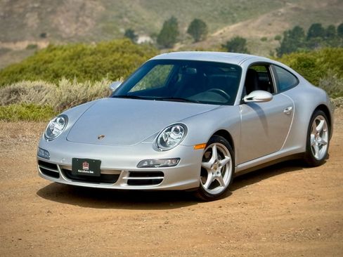 Used 2008 Porsche 911 Carrera 4 AWD/4WD image 3