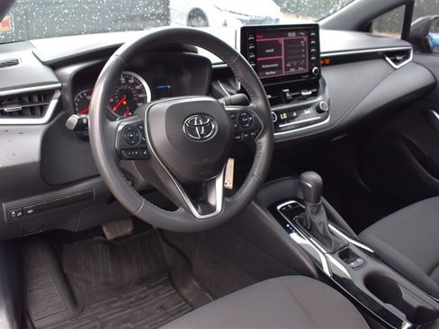 Used 2021 Toyota Corolla SE FWD image 3