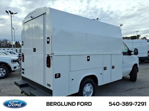 New 2026 Ford E-350 and Econoline 350 Super Duty w/ Power Equipment Group image 5