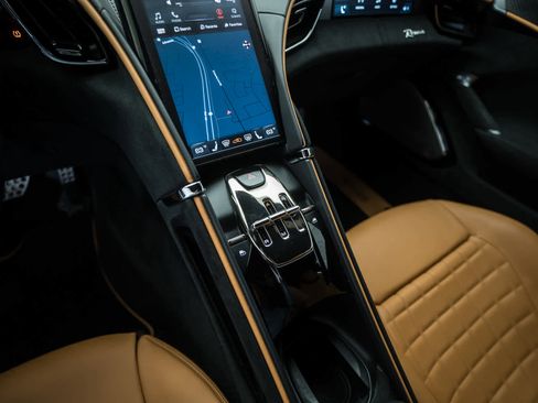 Certified 2022 Ferrari Roma image 25