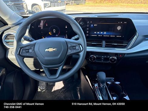 New 2026 Chevrolet Trax LT image 14