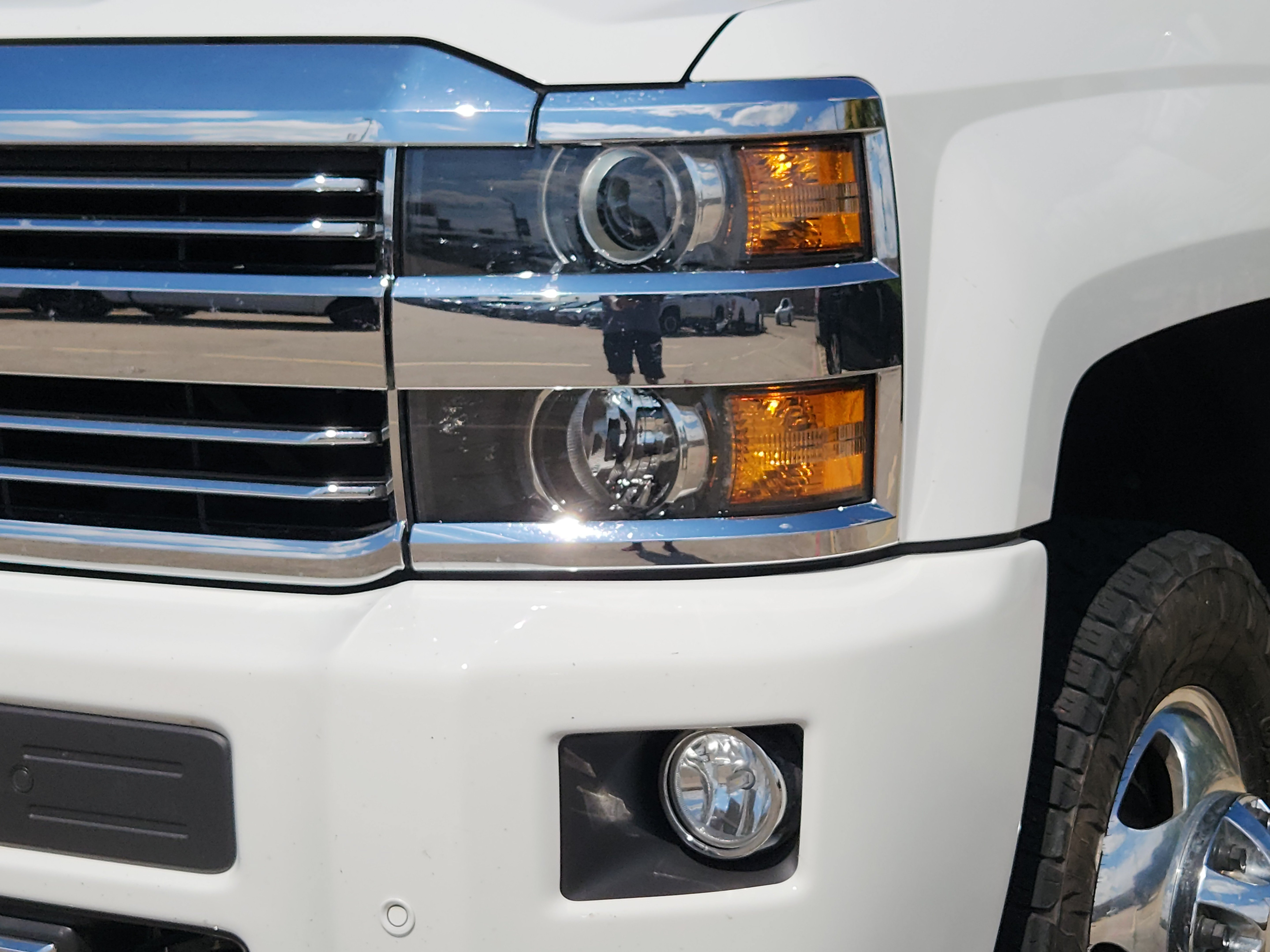 Used 2017 Chevrolet Silverado 3500 High Country w/ Duramax Plus Package AWD/4WD image 6