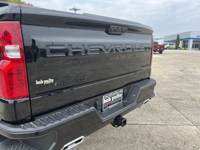 Used 2023 Chevrolet Silverado 1500 Custom Trail Boss w/ LPO, Dark Essentials Package AWD/4WD image 32