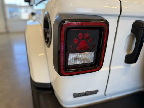 Used 2021 Jeep Wrangler Unlimited Sport AWD/4WD image 19