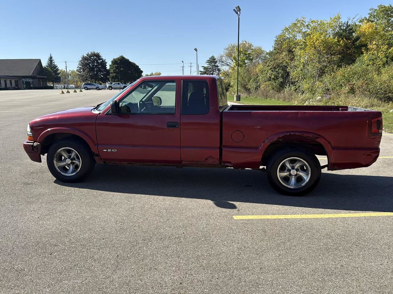 Used 2002 Chevrolet S10 Pickup LS w/ LS Preferred Equipment Group RWD image 8