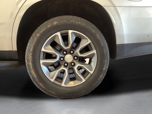 Used 2021 Chevrolet Tahoe LT w/ Rear Media and Nav Package RWD image 39