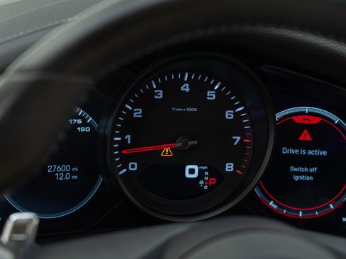 Certified 2023 Porsche Panamera Platinum Edition image 24