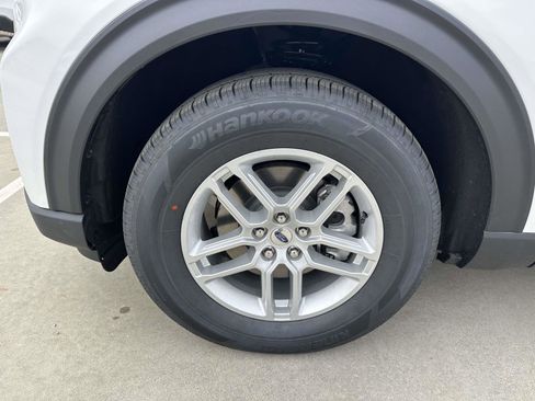 New 2026 Ford Explorer Active image 6