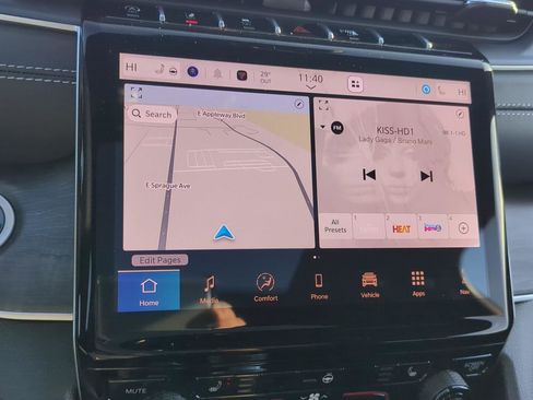 New 2025 Jeep Grand Cherokee Limited w/ Trailer Tow Package image 25