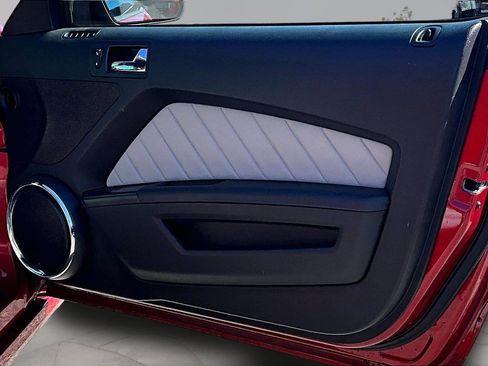 Used 2013 Ford Mustang Premium w/ Comfort Pkg image 24