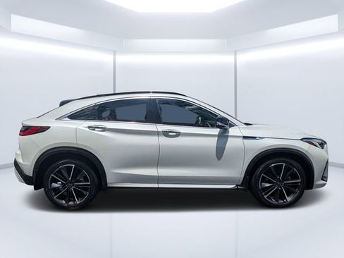 Used 2023 INFINITI QX55 Essential AWD/4WD image 2
