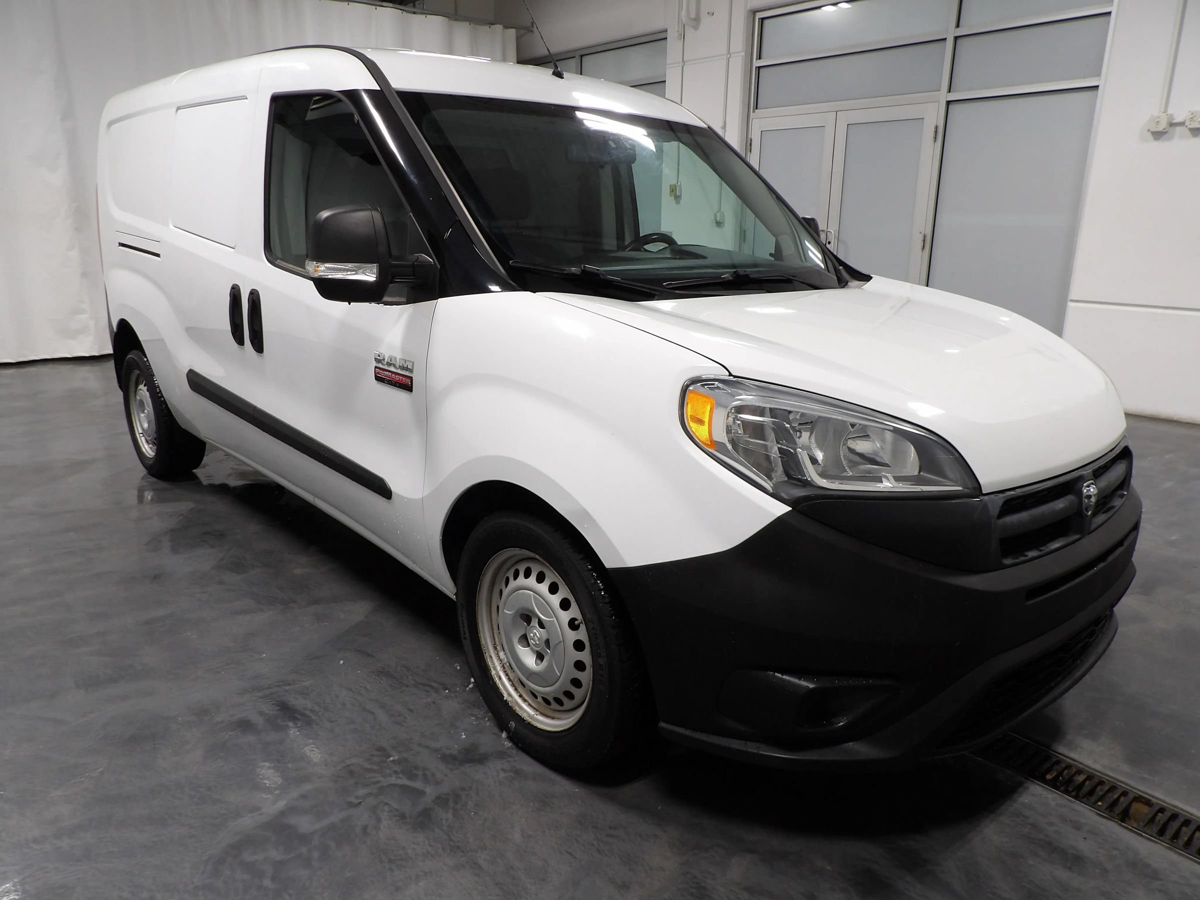 Used 2015 RAM ProMaster City Tradesman w/ Rear Back-up Camera Group FWD image 3