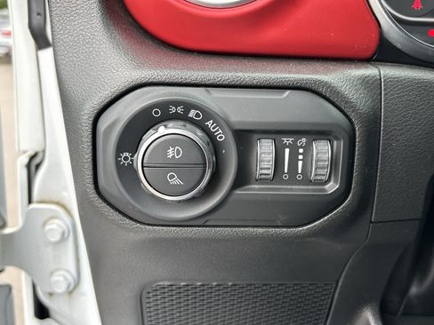 Used 2022 Jeep Gladiator Rubicon w/ LED Lighting Group AWD/4WD image 7