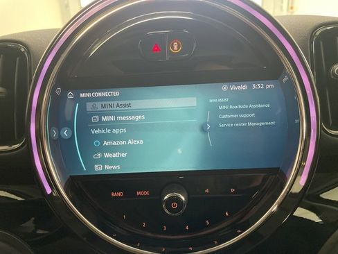 Used 2024 MINI Cooper Countryman S w/ Premium Package image 17