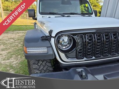 Used 2025 Jeep Wrangler Unlimited Sport