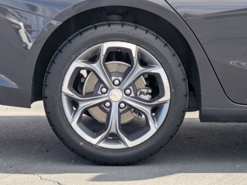 Used 2023 Chevrolet Malibu LT image 9