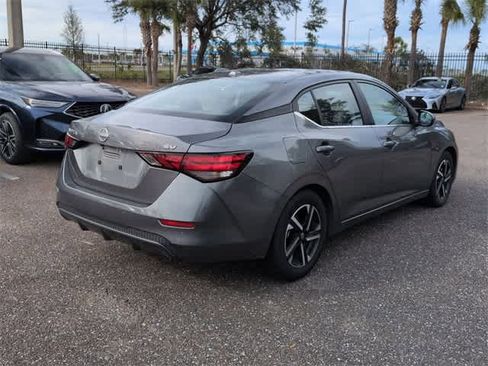 Used 2024 Nissan Sentra SV image 8