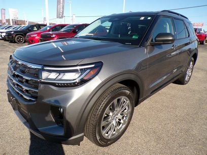 New 2026 Ford Explorer Active w/ Active Comfort Package