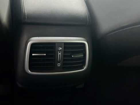 Used 2019 Kia Sorento L image 26