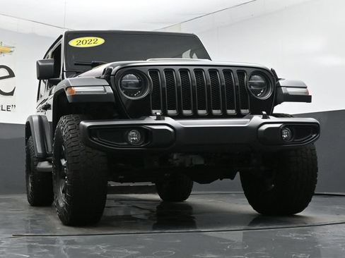Used 2022 Jeep Wrangler Rubicon w/ LED Lighting Group AWD/4WD image 3