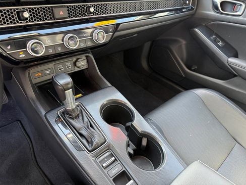 Used 2022 Honda Civic Touring image 13