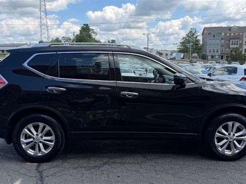 Used 2016 Nissan Rogue SV AWD/4WD image 12