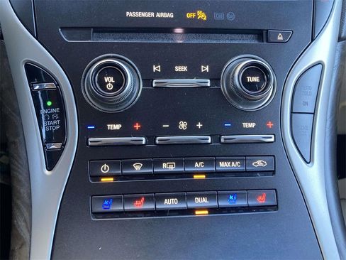 Used 2019 Lincoln Nautilus Reserve image 17