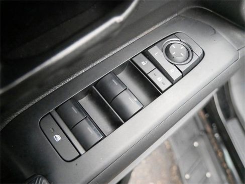 Used 2024 Toyota Tacoma SR5 image 12