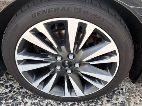 Used 2017 Lincoln MKZ Reserve w/ Technology Package AWD/4WD image 10