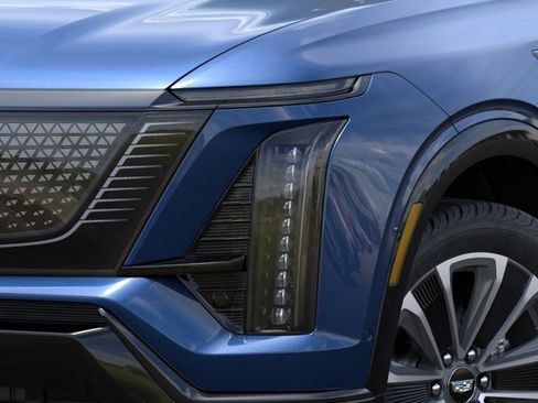 New 2026 Cadillac Vistiq Sport w/ LPO, Floor Liner Package AWD/4WD image 41
