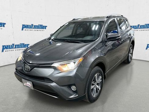 Used 2016 Toyota RAV4 XLE w/ Convenience Package image 1