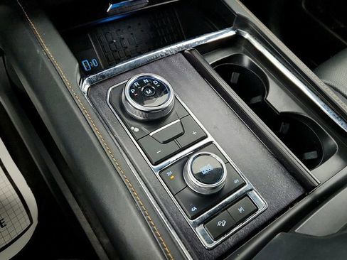 Used 2022 Ford Expedition Max Platinum image 17