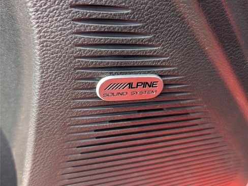 Used 2022 Dodge Challenger R/T Scat Pack RWD image 23