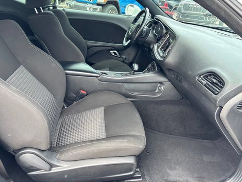 Used 2022 Dodge Challenger GT RWD image 46