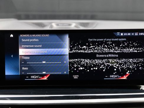 Used 2023 BMW X7 M60i w/ Executive Package image 99